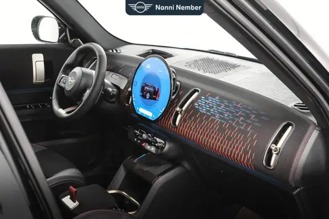 Mini Countryman view 8