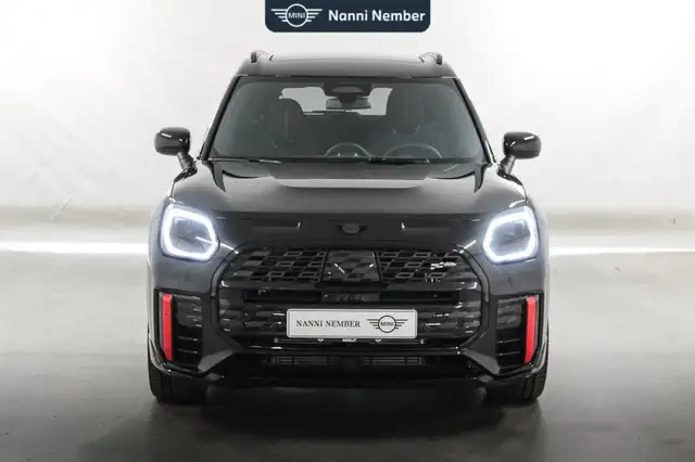 Mini Countryman view 2