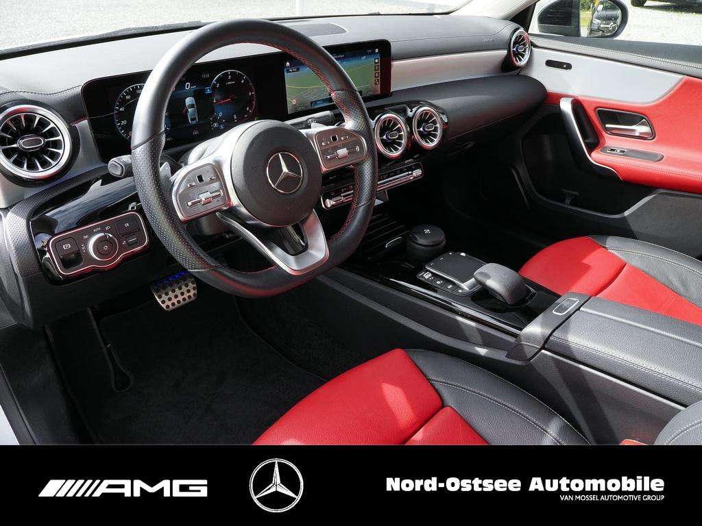 Mercedes-Benz A 220