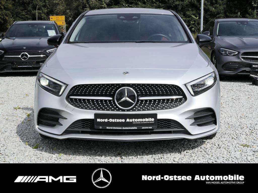 Mercedes-Benz A 220
