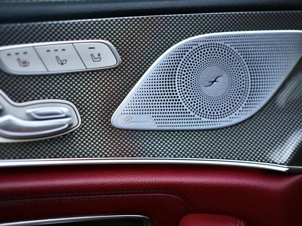 Mercedes-Benz CLS photo Mercedes-Benz CLS