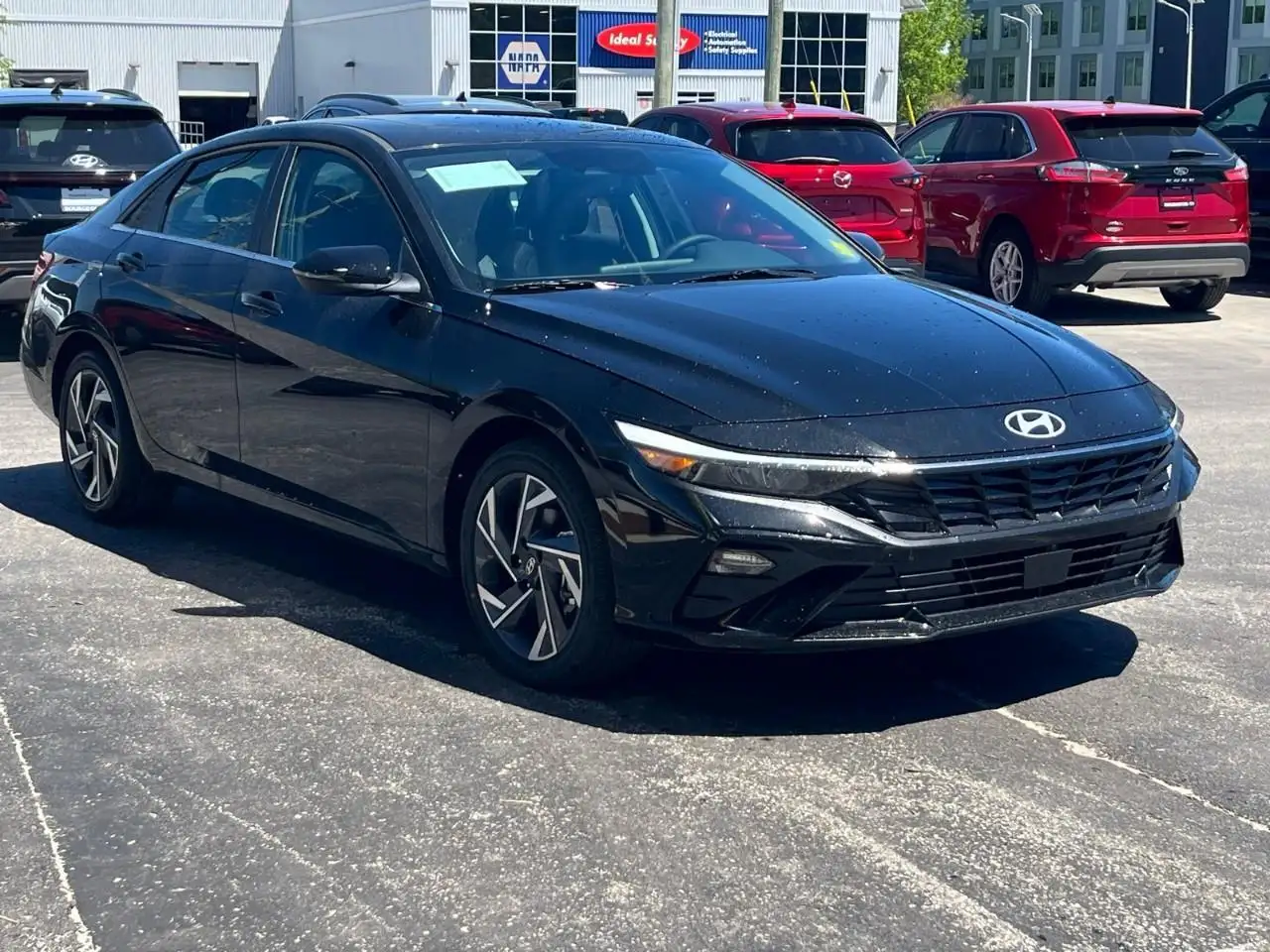 Hyundai ELANTRA снимка Hyundai ELANTRA