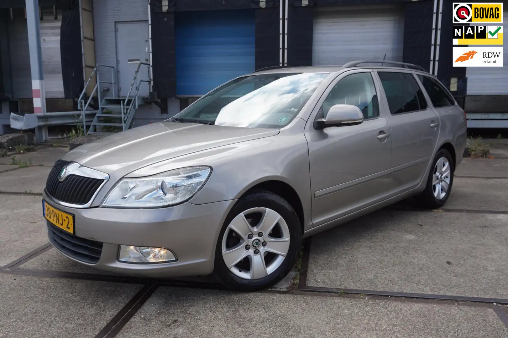 Skoda Octavia Combi 1.2 TSI Ambition Business Line * Airco * Cru Beige - 1
