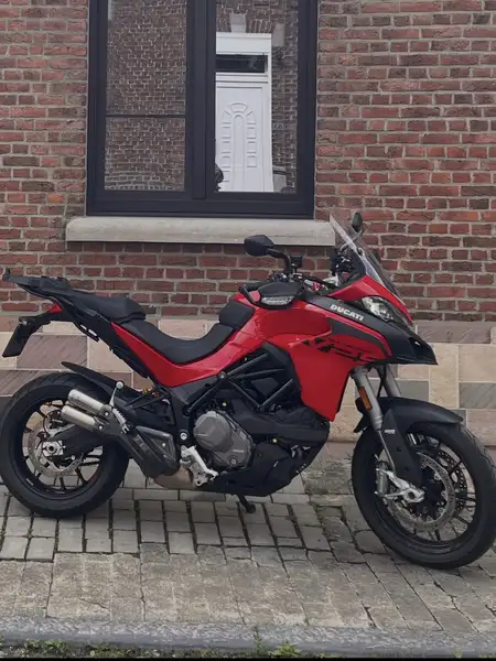 Ducati MULTISTRADA V2 S