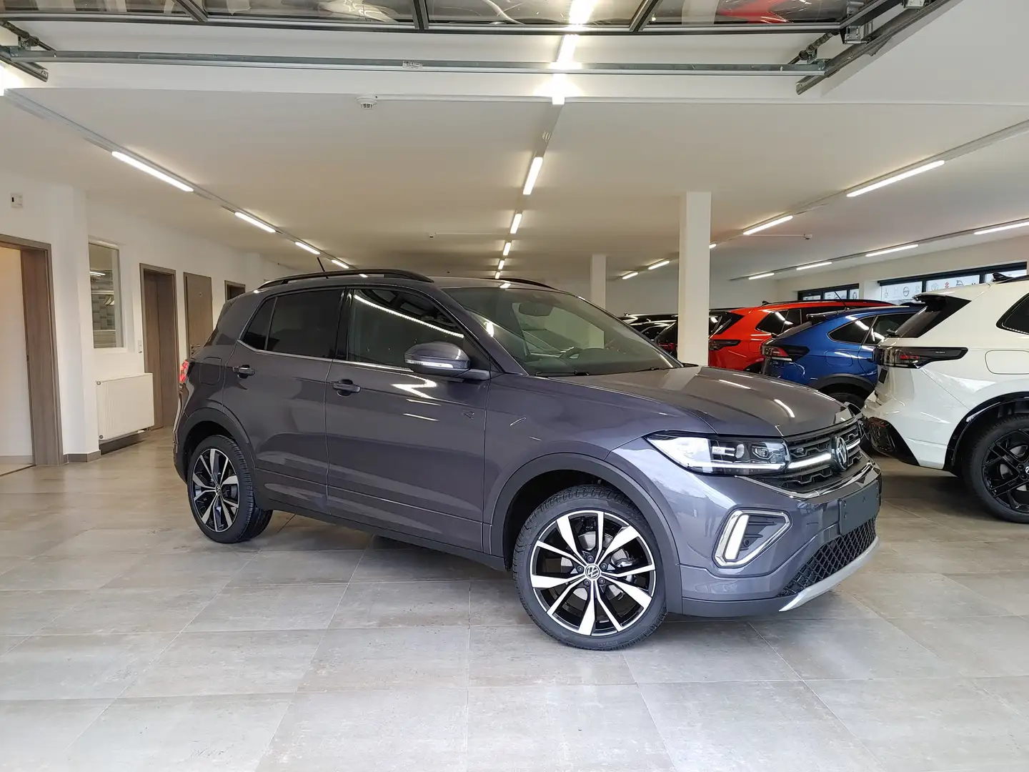 Volkswagen T-Cross 1.5 TSI DSG R-Line AHK/Matrix/Ready2Disc/Kamera Grau - 1