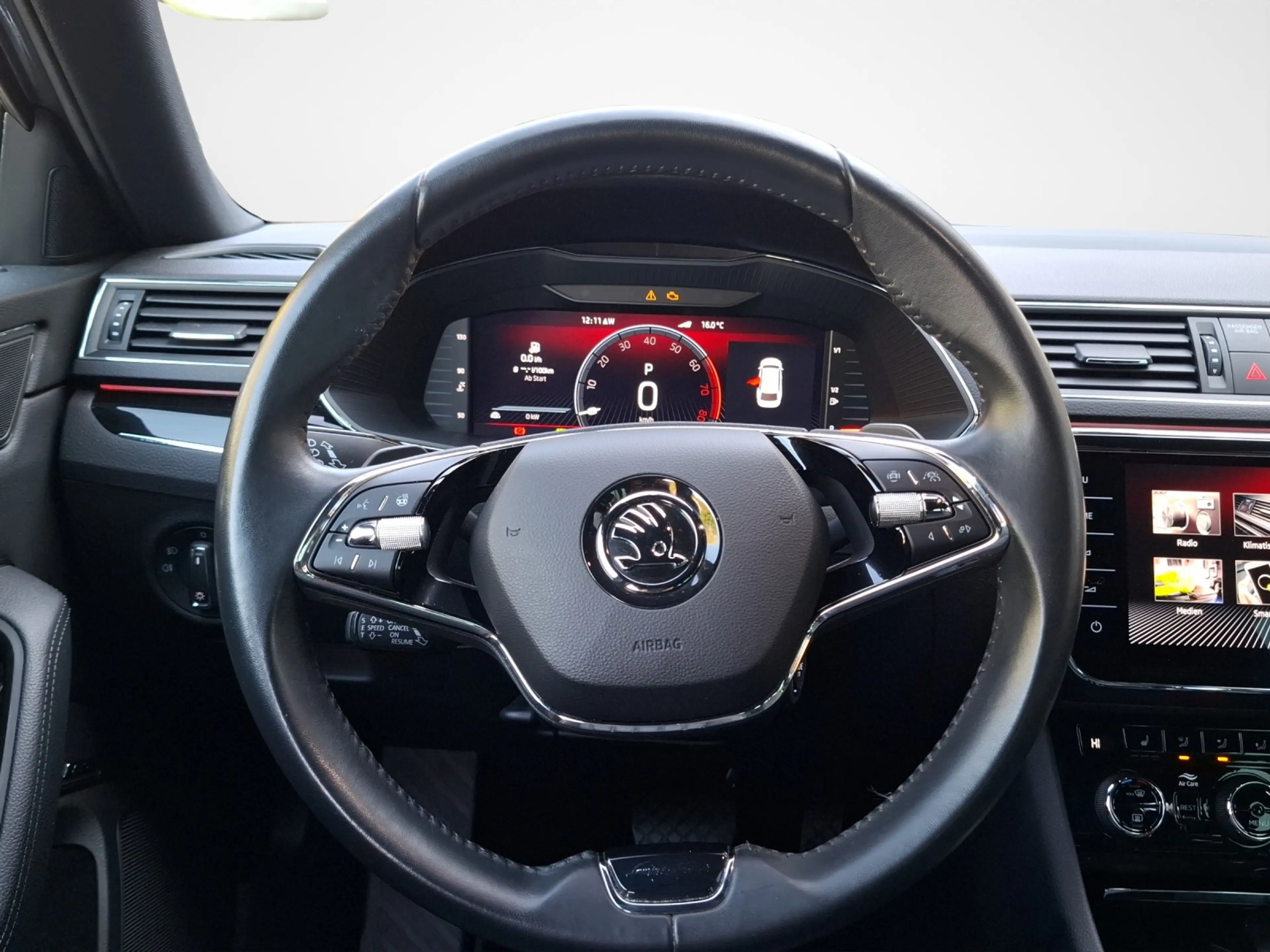 Skoda Superb Combi 2.0 TSI DSG L&K 4x4 — photo 9