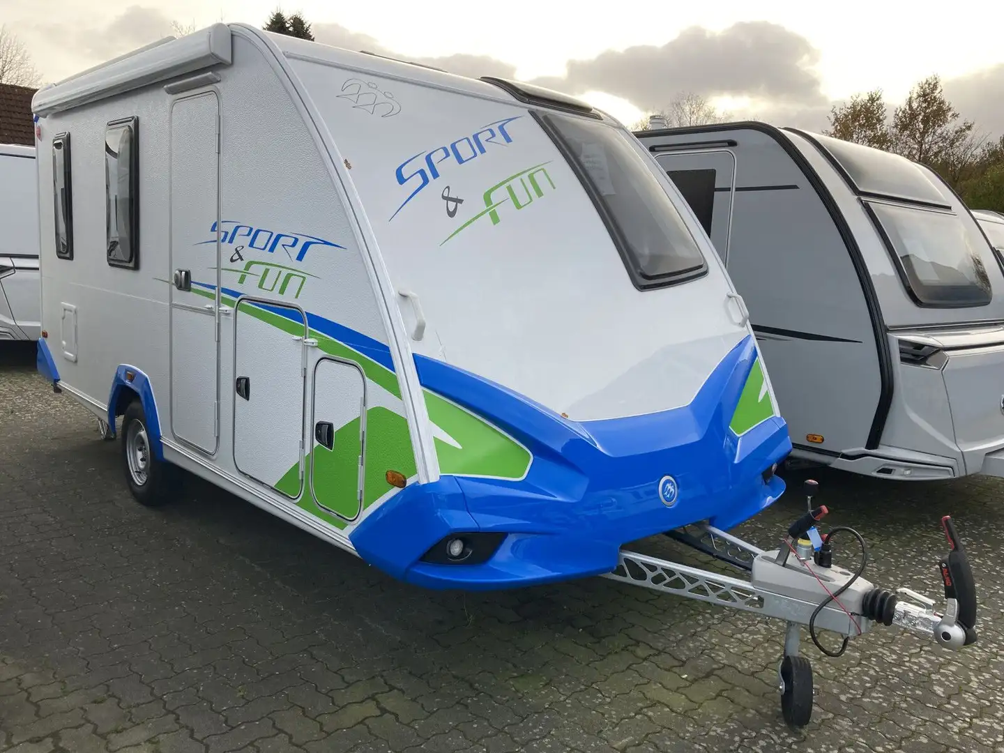Knaus Sport & Fun 480 QL Weiß - 1