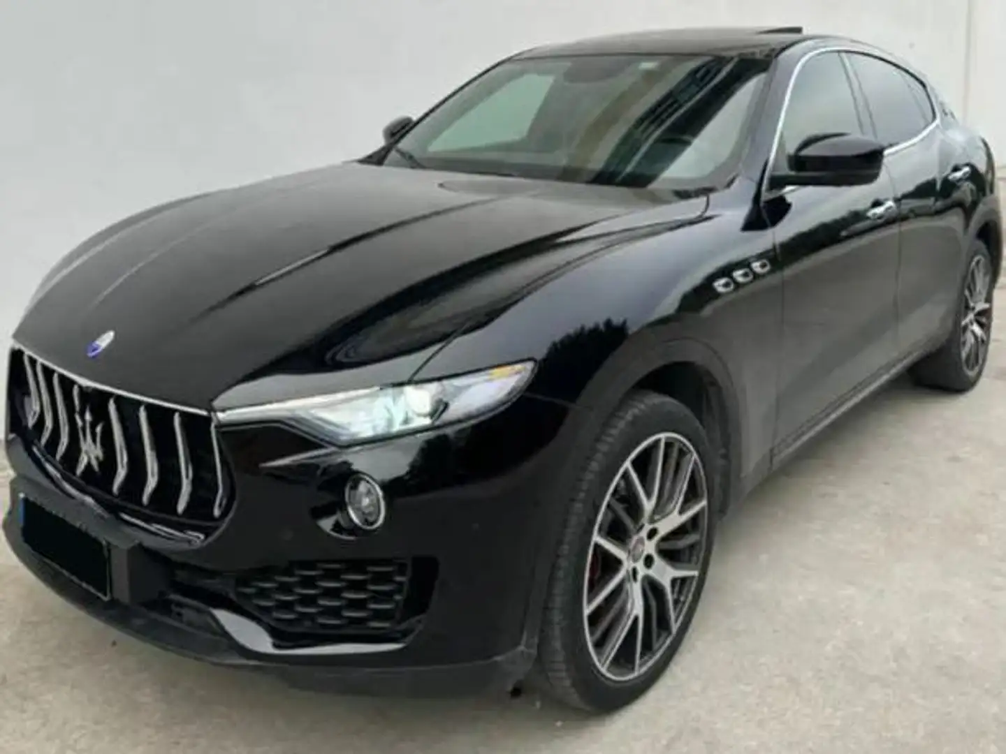 Maserati Levante Levante+3.0+V6+275cv+auto Černá - 2