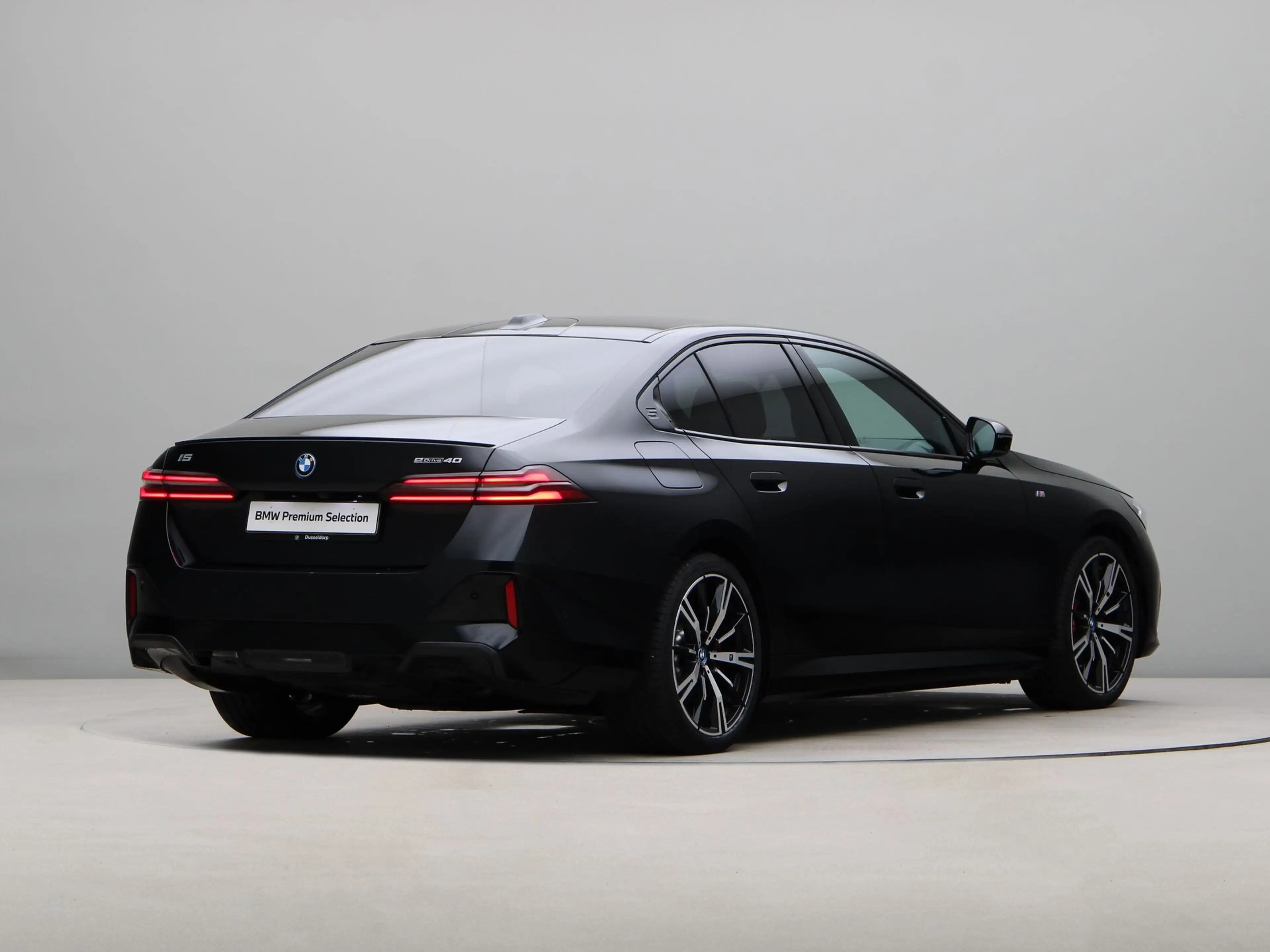 BMW i5 eDrive40 M Sport Pro - Pano - Innovation Pack — photo 8
