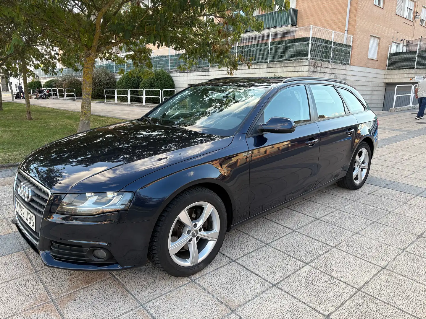 Audi A4 A4 Avant 2.0TDI Multitronic DPF 143 Azul - 2