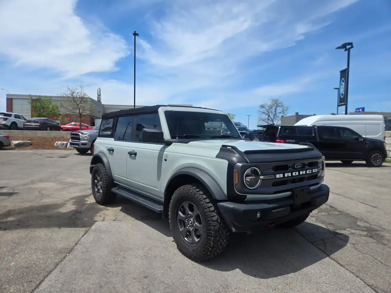 Ford Bronco снимка Ford Bronco