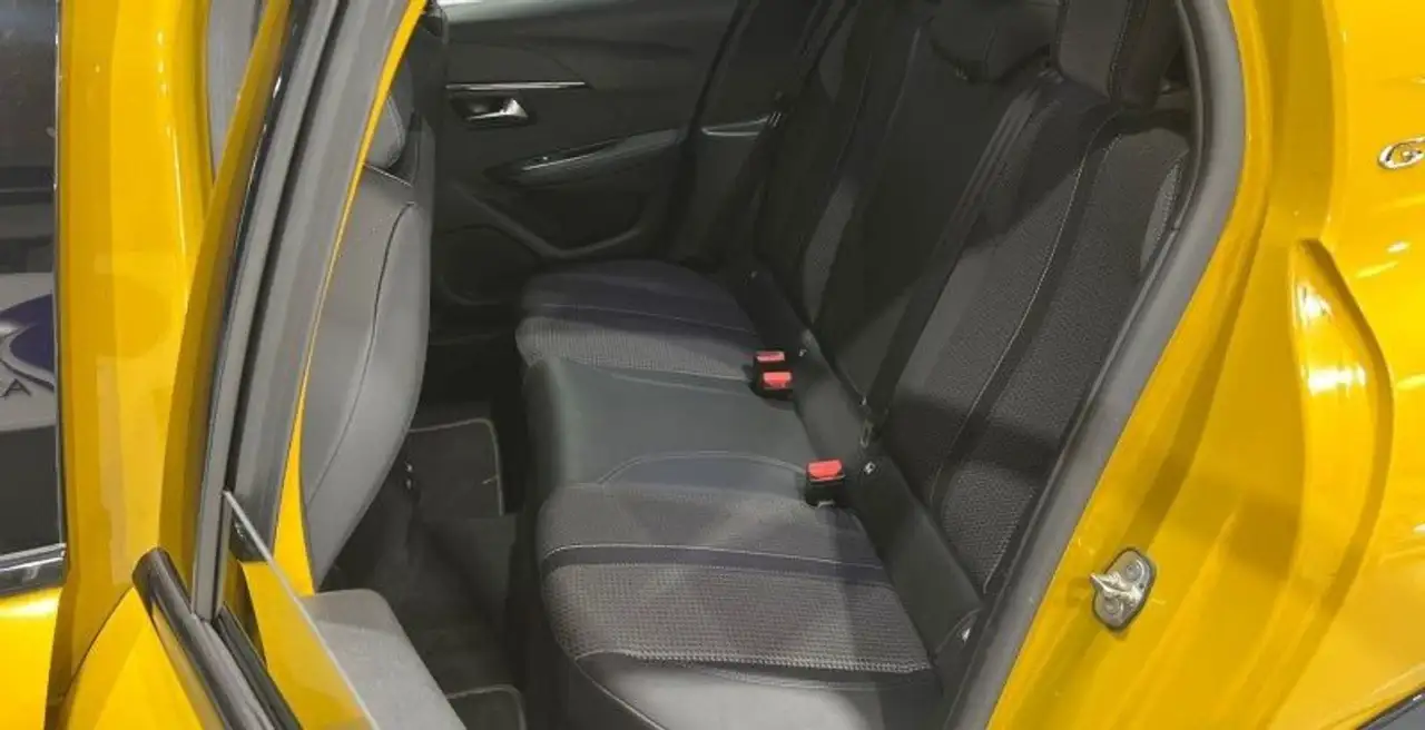 Peugeot 208 208 — photo 11