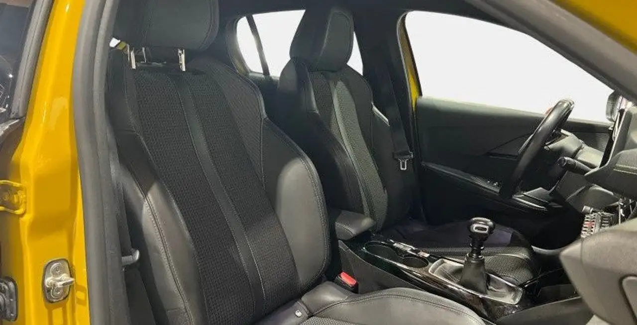 Peugeot 208 208 — photo 14