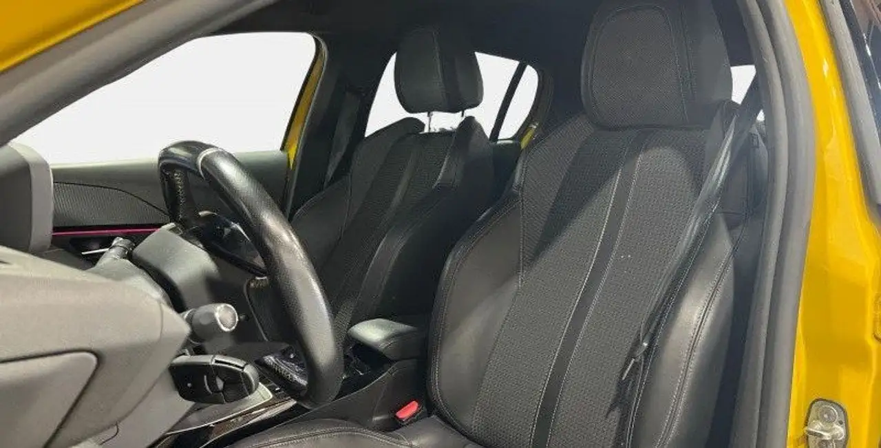 Peugeot 208 208 — photo 10