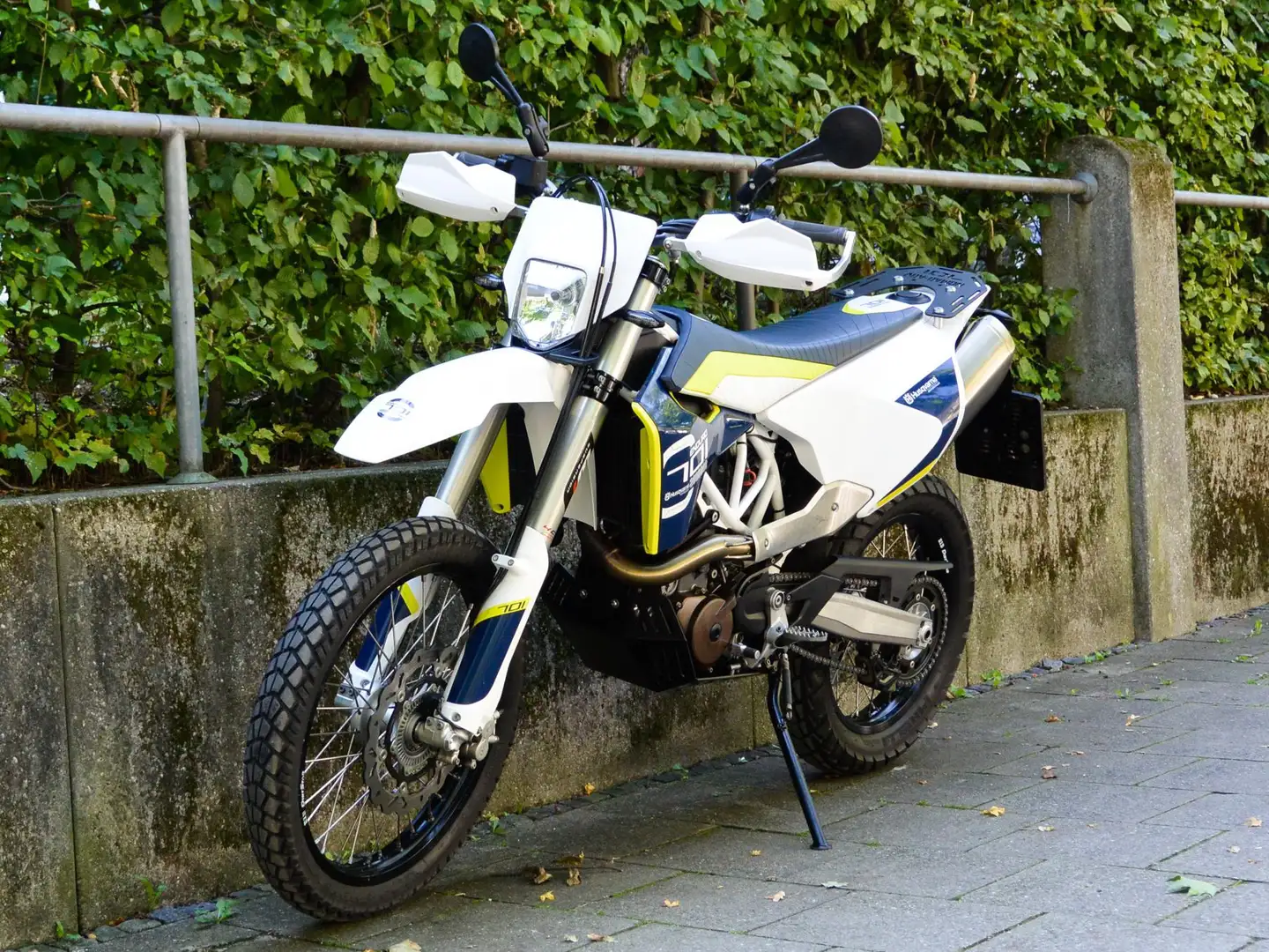 Husqvarna 701 Enduro Husqvarna 701 Enduro ABS mit Extras Alb - 1