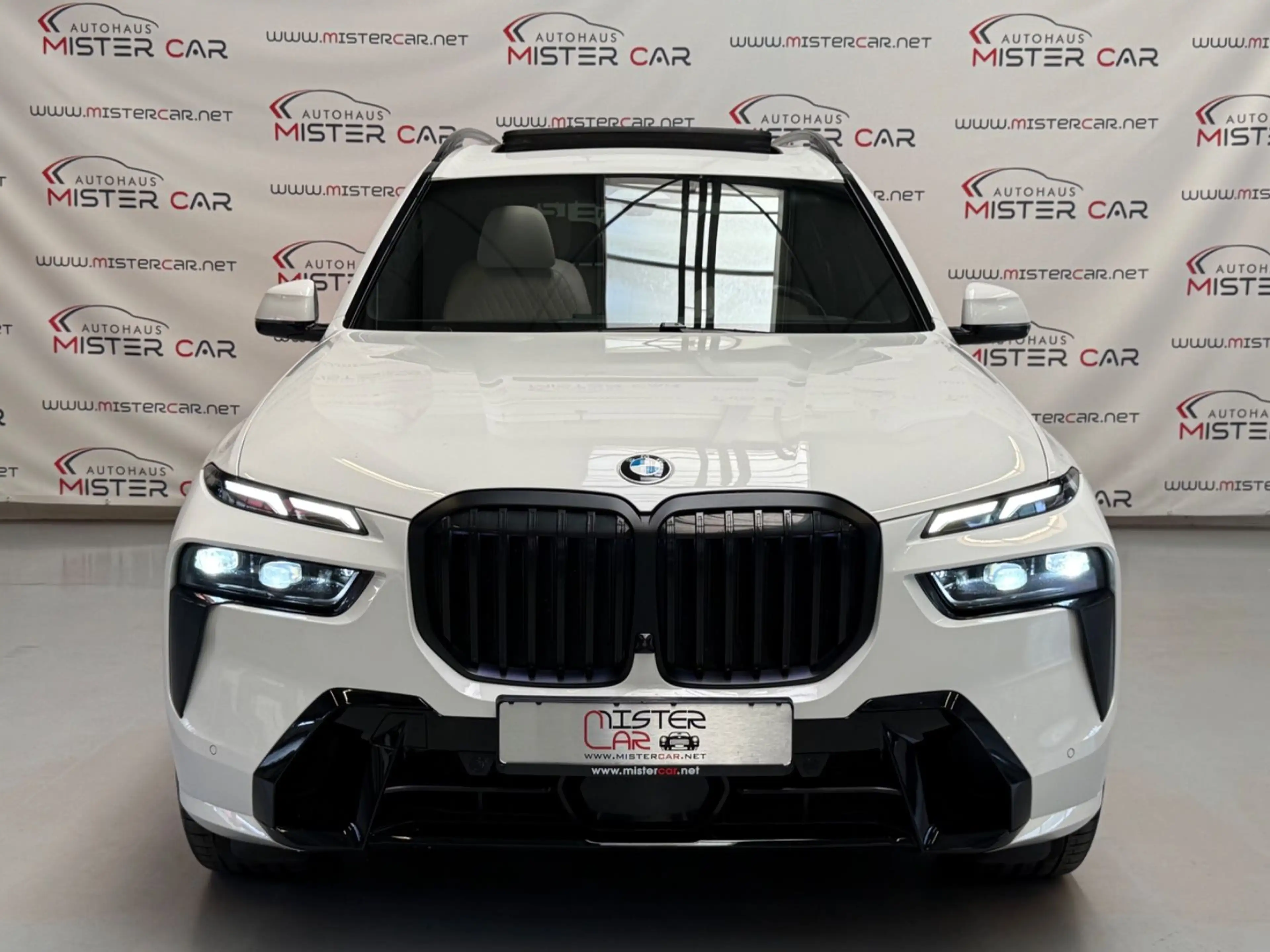 BMW X7 xDrive 40d M Sport 7SITZ/ICONIC/CRAFTED/SKY — photo 7
