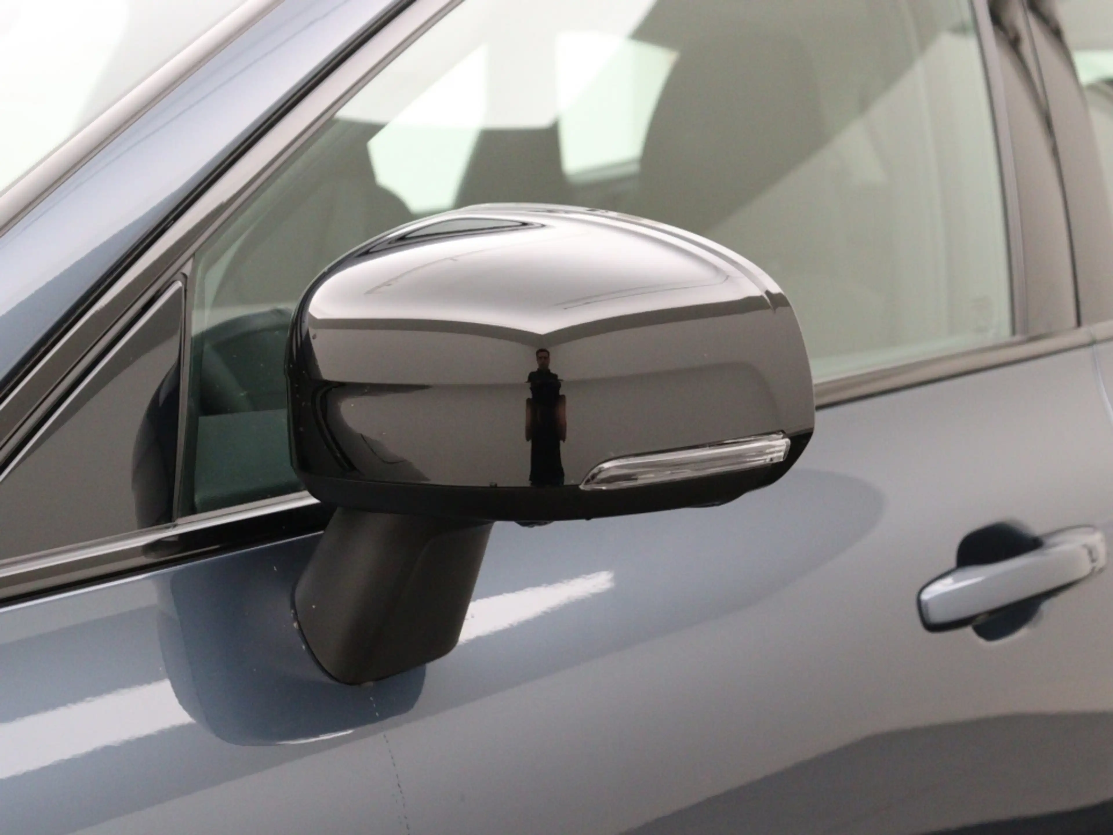 Volvo XC60 T6 PLUG-IN HYBRID ULTRA DARK LUCHTVERING SCHUIFDAK — photo 9
