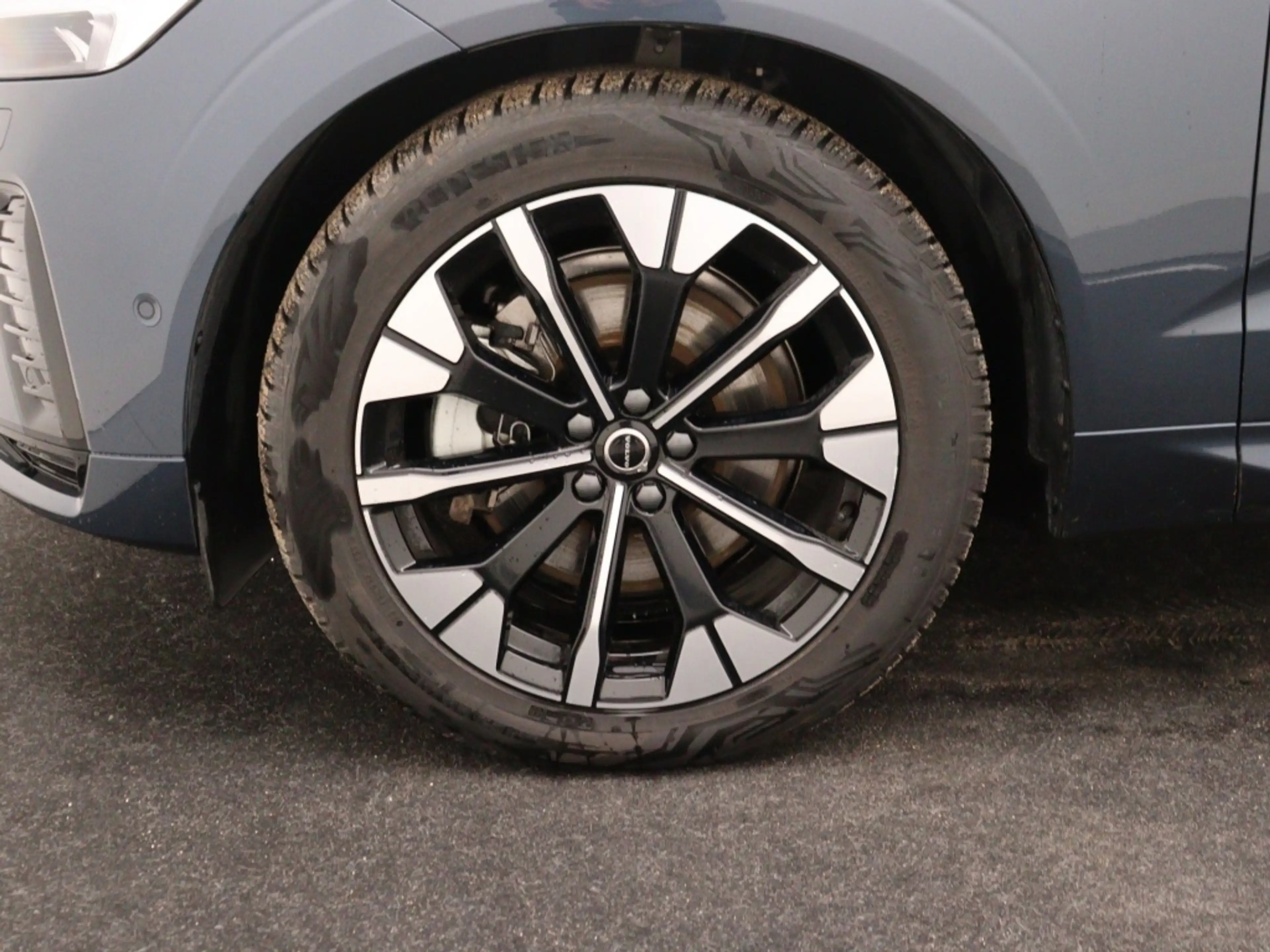 Volvo XC60 T6 PLUG-IN HYBRID ULTRA DARK LUCHTVERING SCHUIFDAK — photo 8