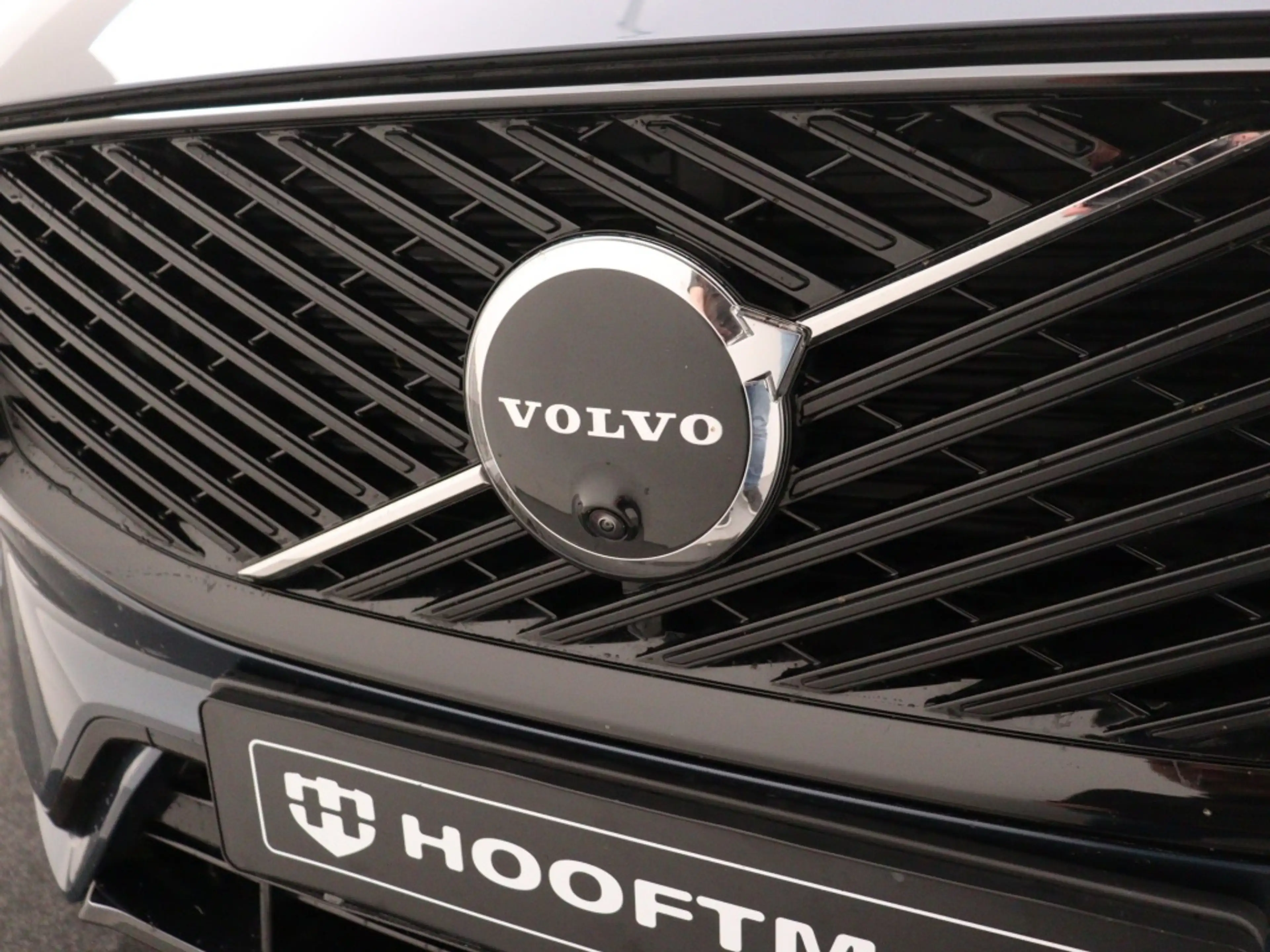 Volvo XC60 T6 PLUG-IN HYBRID ULTRA DARK LUCHTVERING SCHUIFDAK — photo 7