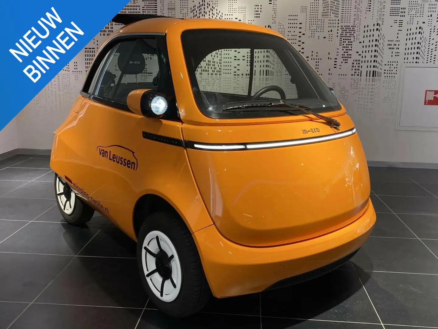 Micro Microlino COMPETIZIONE 10.5 kWh 100% ELEKTRISCH UNIEK EYECAT Oranje - 1