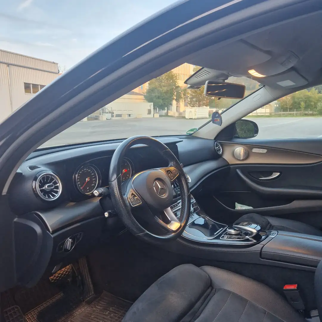 Mercedes-Benz E 350 d Aut. Blau - 1