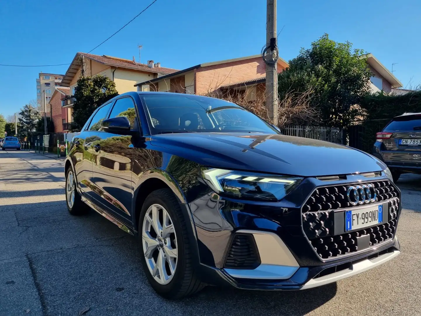 Audi A1 Citycarver 30 1.0 tfsi 116cv s-tronic Blu/Azzurro - 1