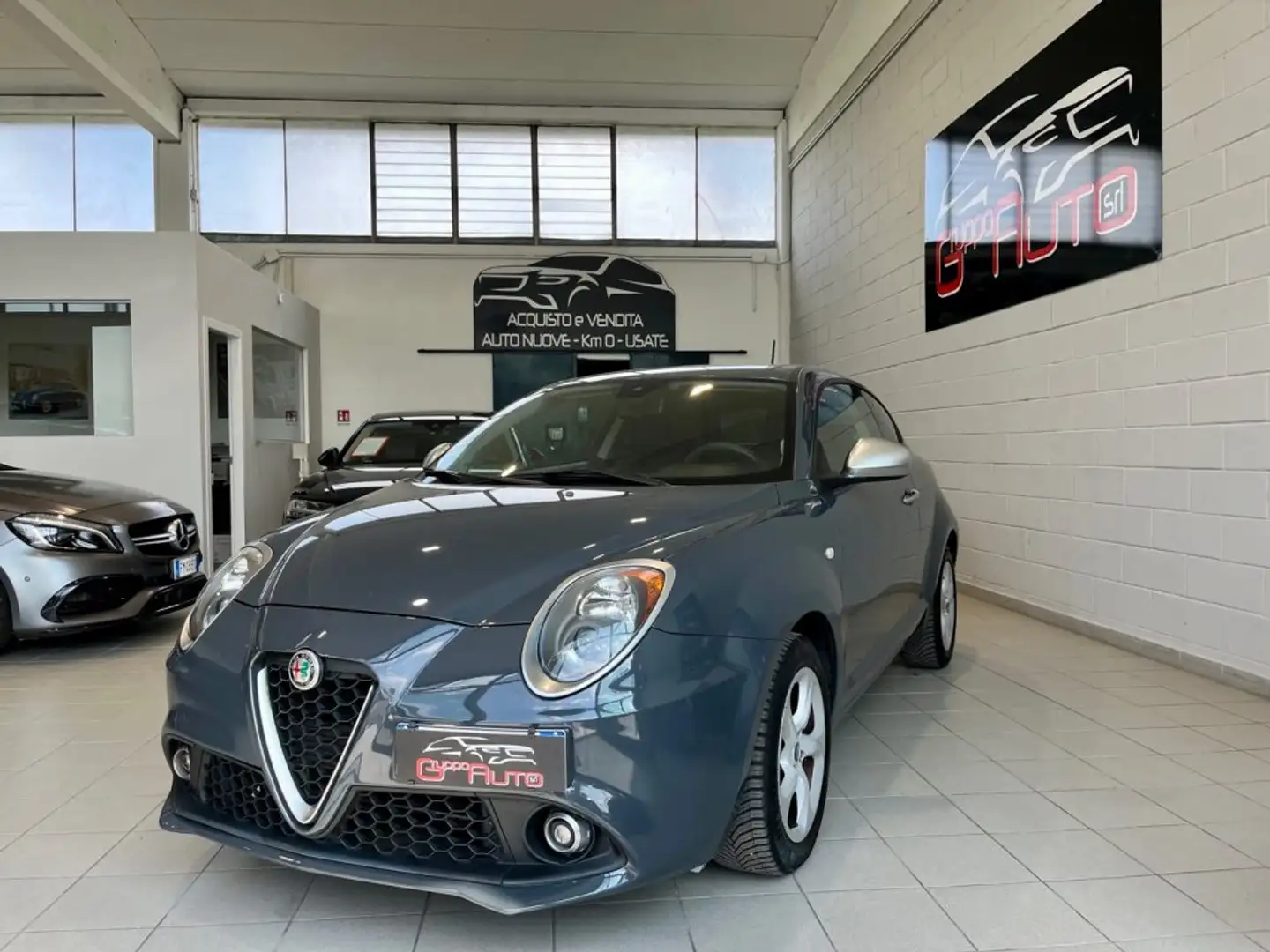 Alfa Romeo MiTo 1.4 78CV 8V S&S Urban *NEOPATENTATI* Grijs - 1