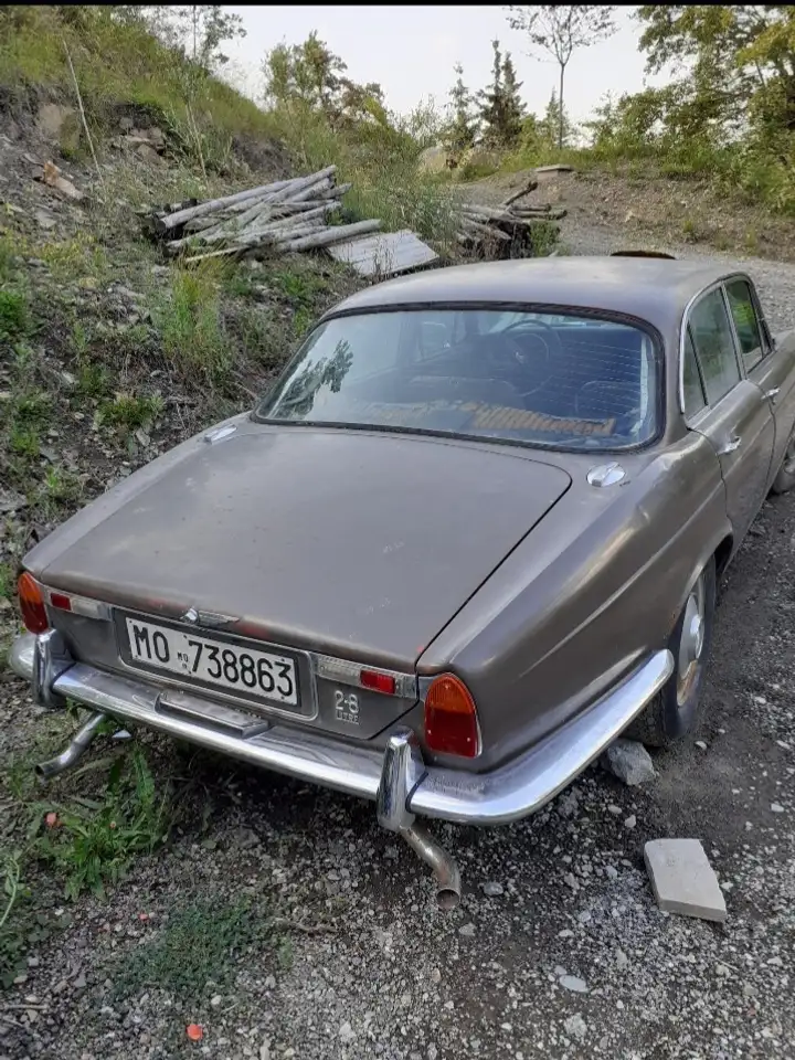 Jaguar xy 2.8, foto 2