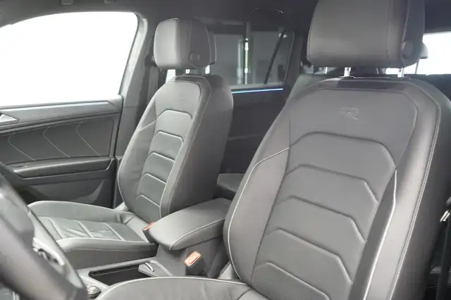 Volkswagen Tiguan Allspace view 30