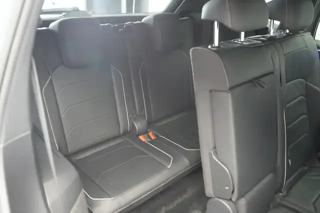 Volkswagen Tiguan Allspace view 24