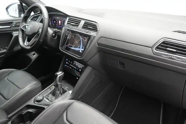Volkswagen Tiguan Allspace view 21