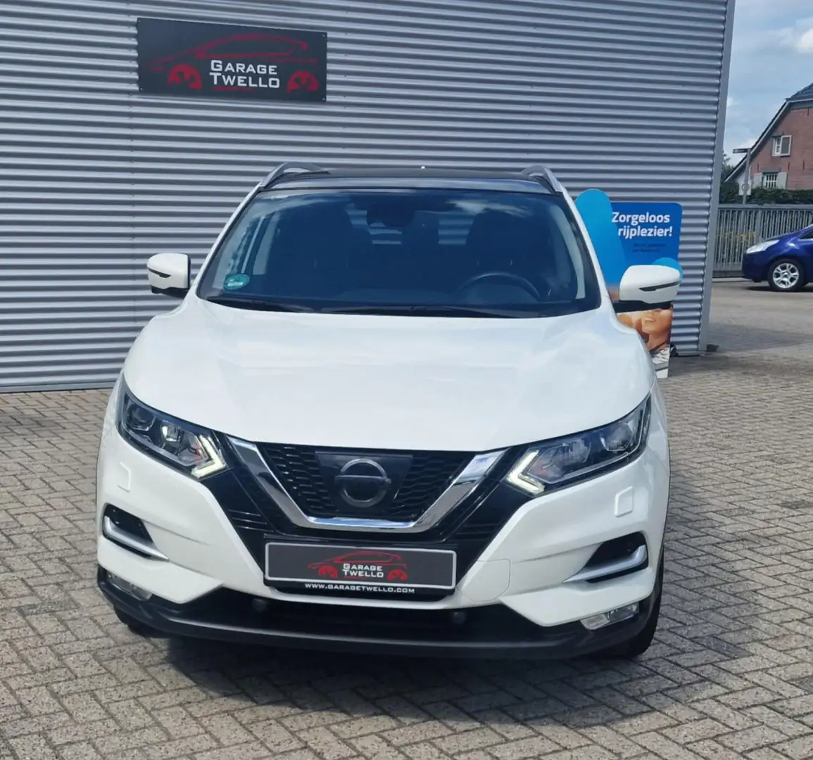 Nissan Qashqai 1.2 Tekna 360 camera ,navigatie, panorama dak, cru Wit - 2