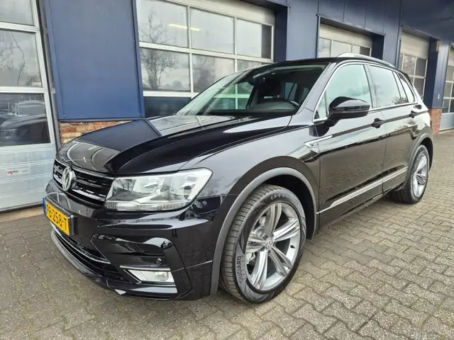 Volkswagen Tiguan 1.4 TSI R-lINE, Connected Series, Carplay, Stoelve