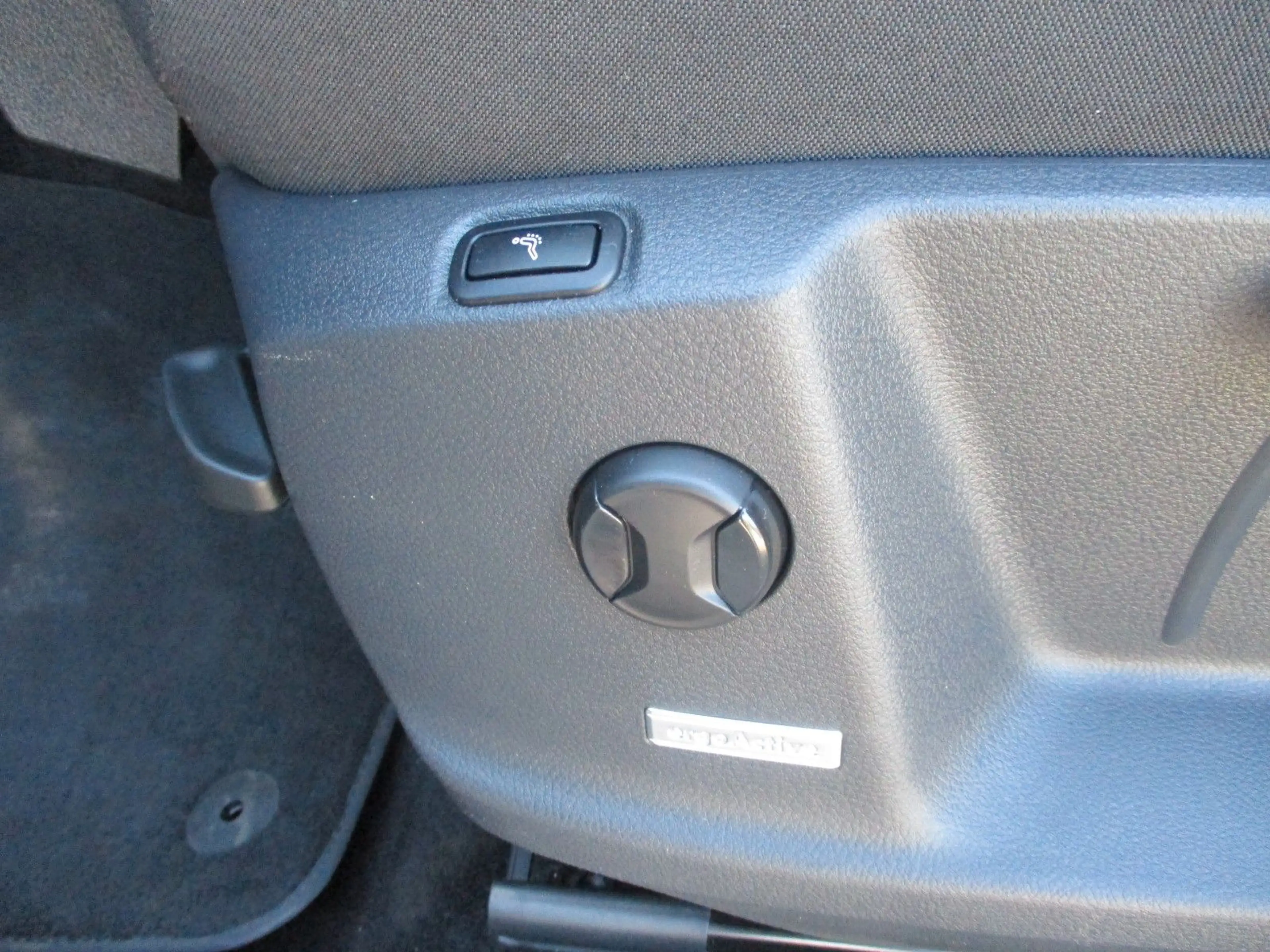 Volkswagen Golf Sportsvan VII Highline+Massage+Navi — photo 11