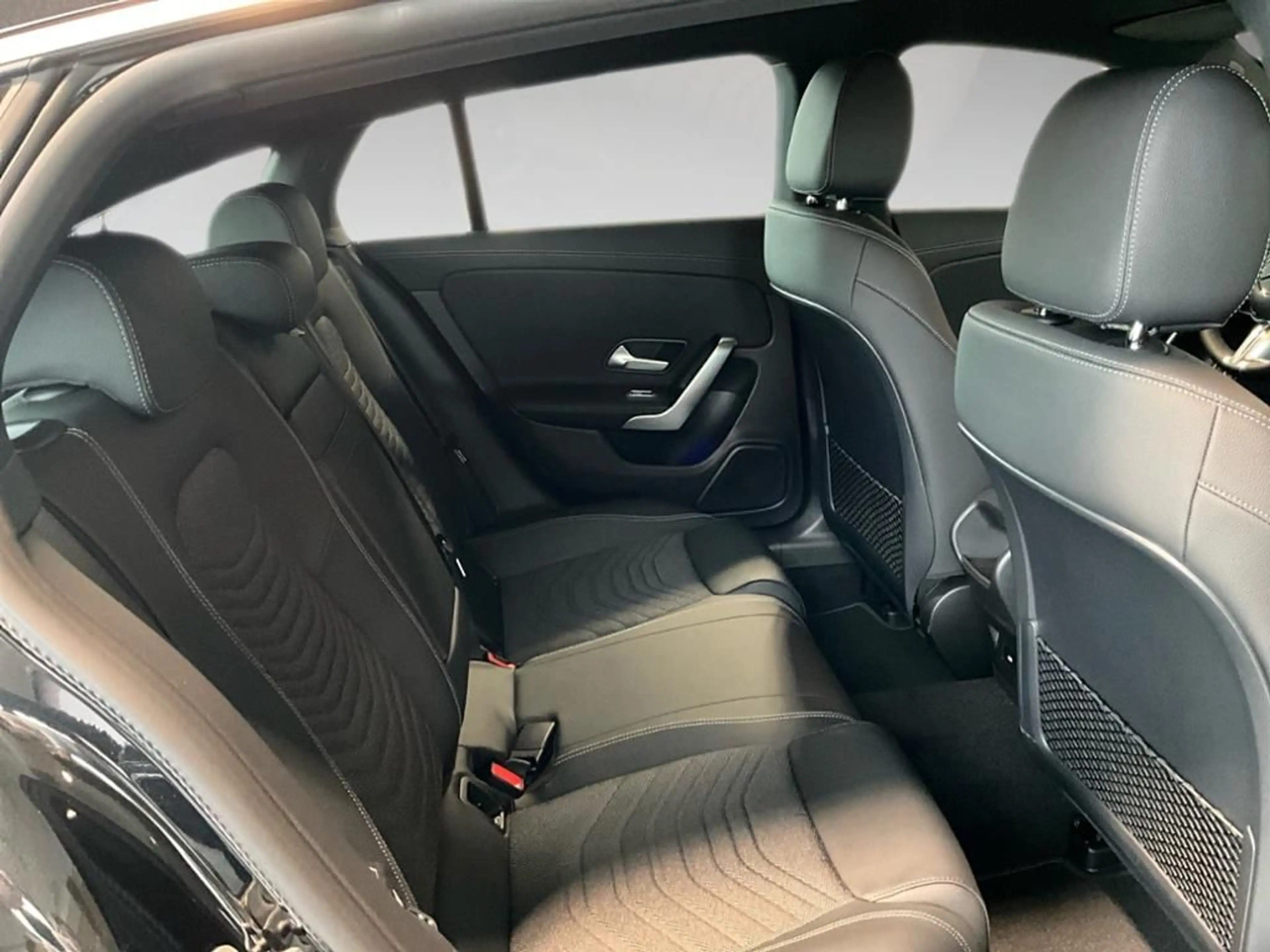 Mercedes-Benz CLA 200 CLA 200 d SB Progressive 360 AHK AUT Kam. KlimaA — photo 9