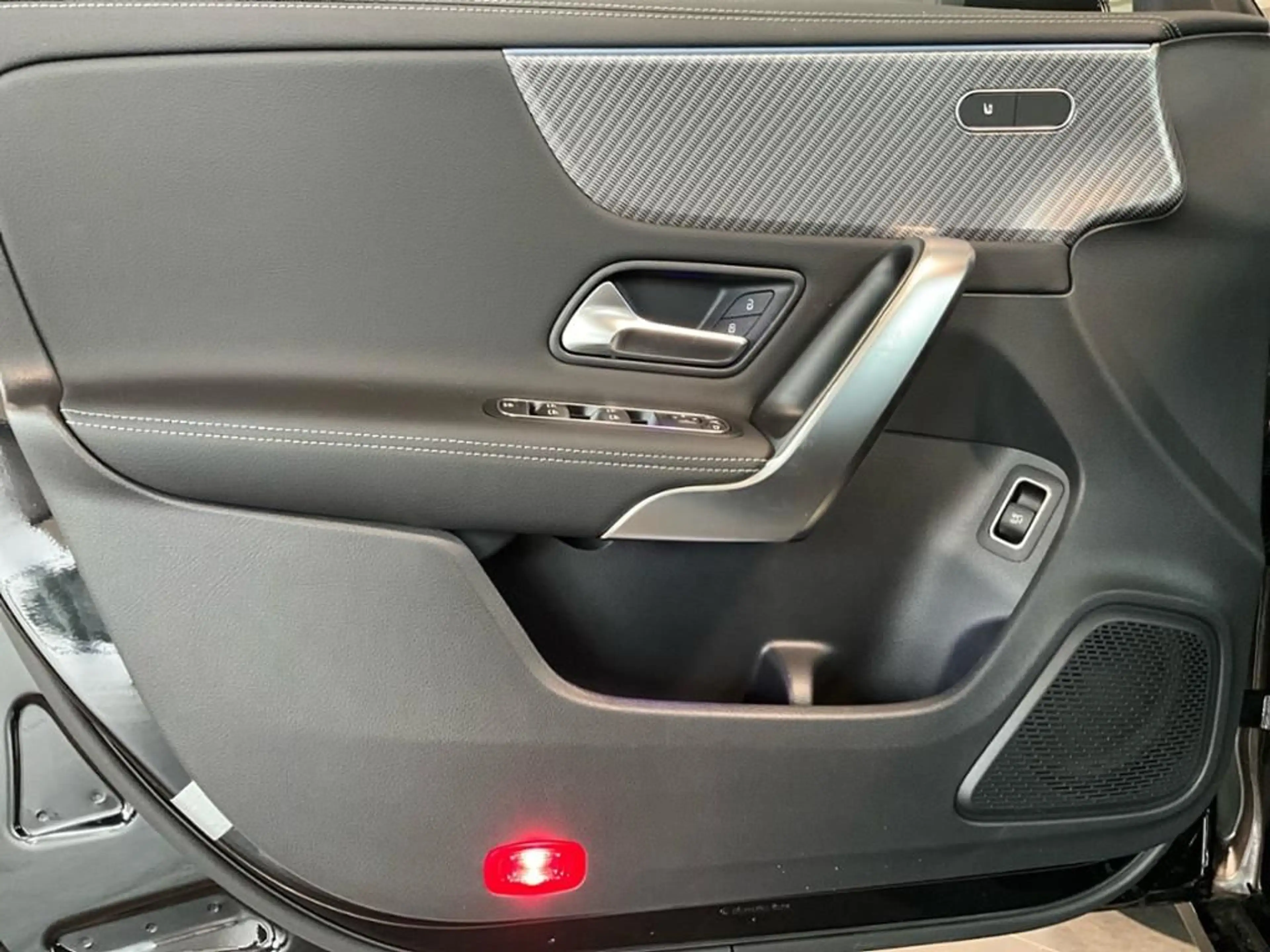 Mercedes-Benz CLA 200 CLA 200 d SB Progressive 360 AHK AUT Kam. KlimaA — photo 13