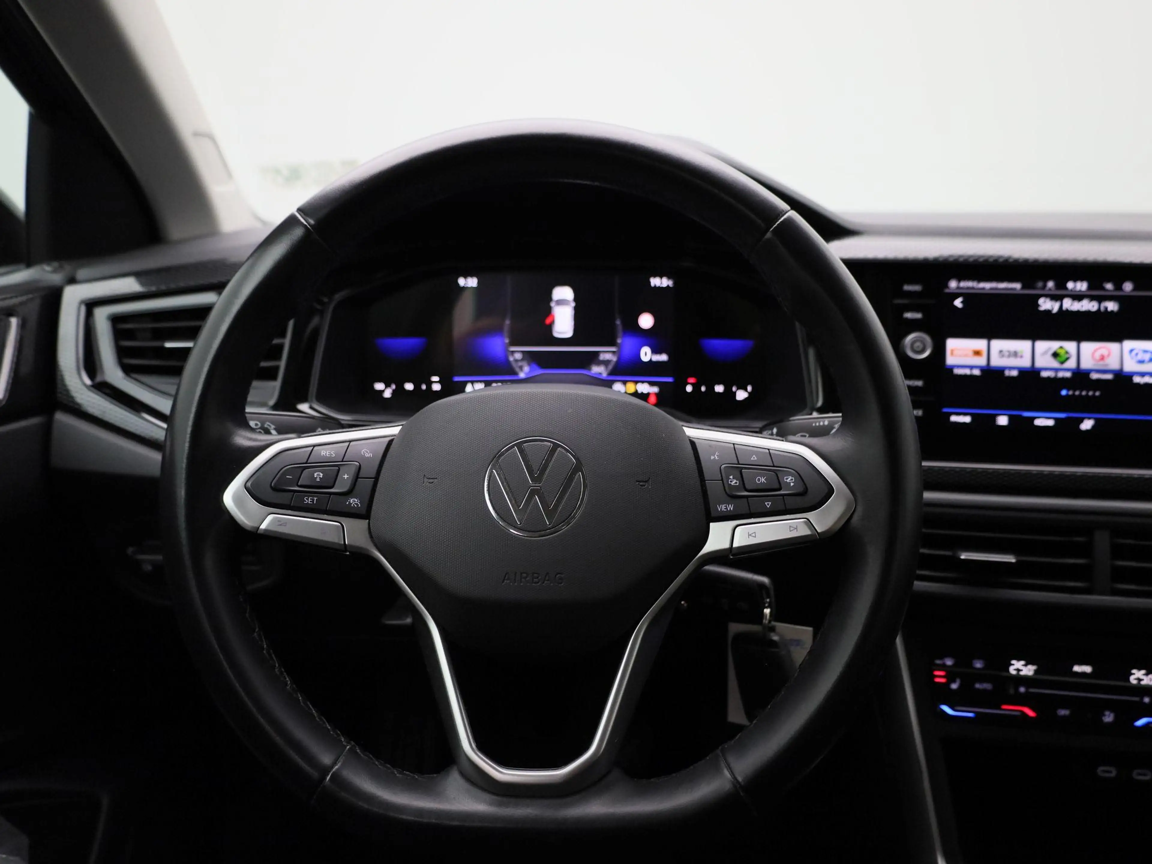 Volkswagen Taigo 1.0 TSI Life Business — photo 7