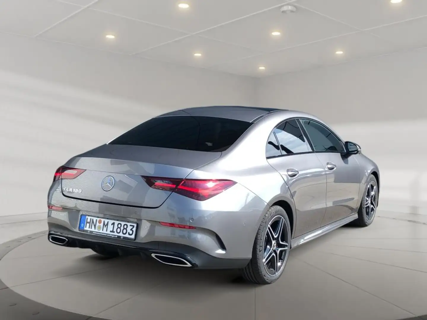 Mercedes-Benz CLA 180 Coupe +EditionAMG+18Z+Night+Pano+360° Grau - 2