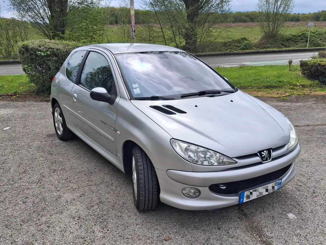 Peugeot 206 1.6i 16V Quiksilver