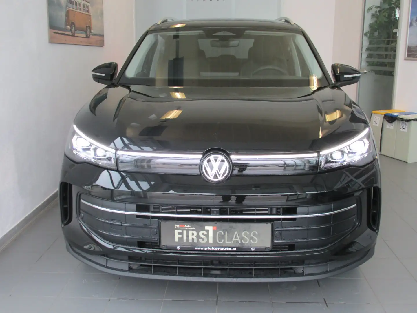 Volkswagen Tiguan Friends TDI 4MOTION DSG Schwarz - 2