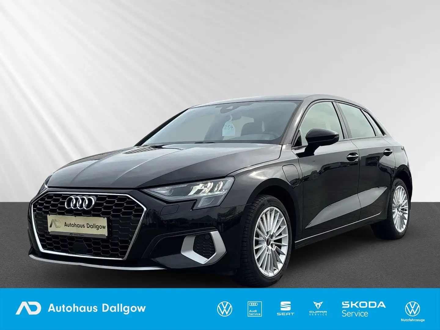 Audi A3 TFSI e Advanced 40e 204 PS S tronic Noir - 1