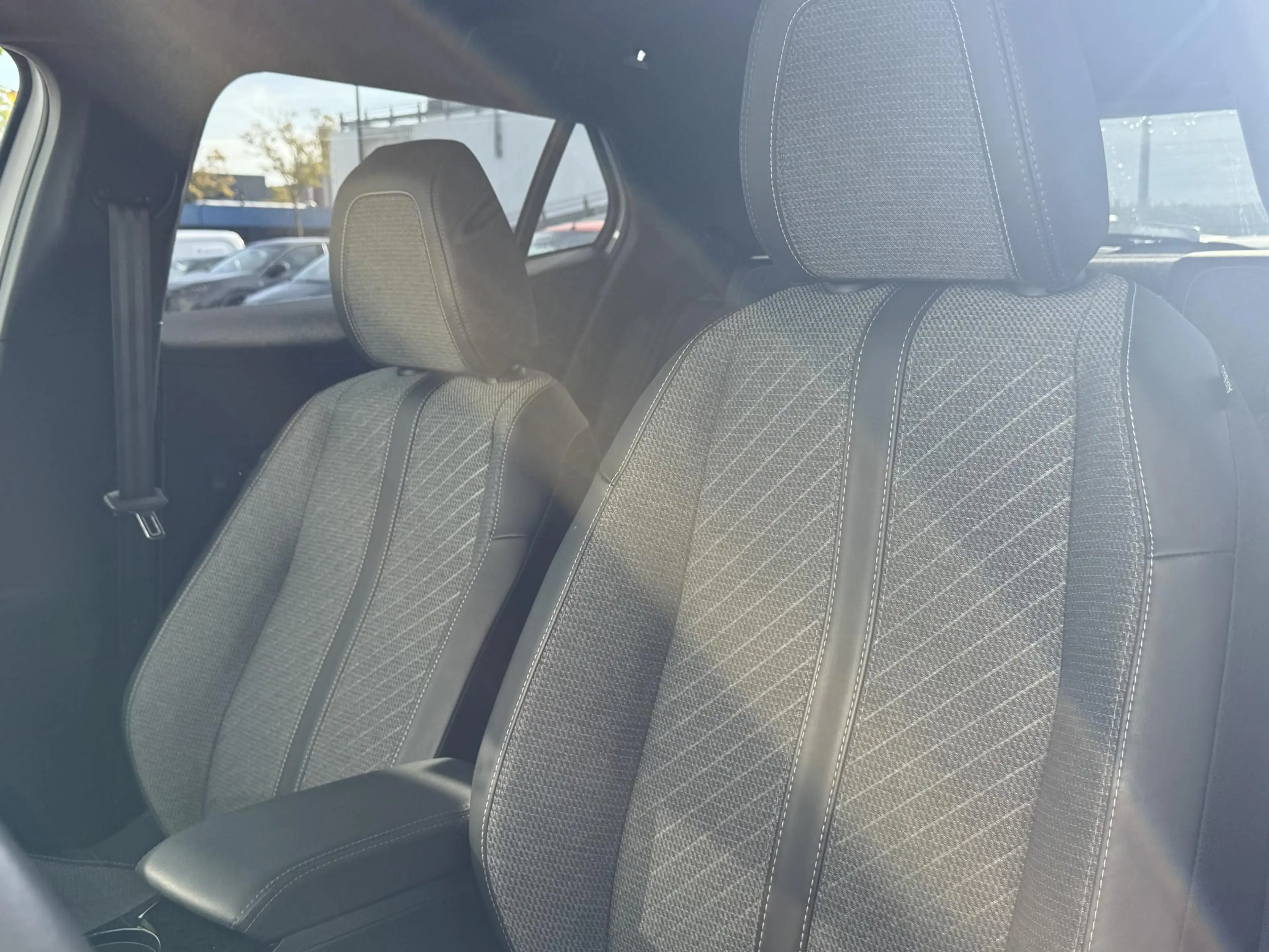 Peugeot 2008 1.2 PureTech 100 Allure | Parkeerhulp | Cruise Con — photo 13