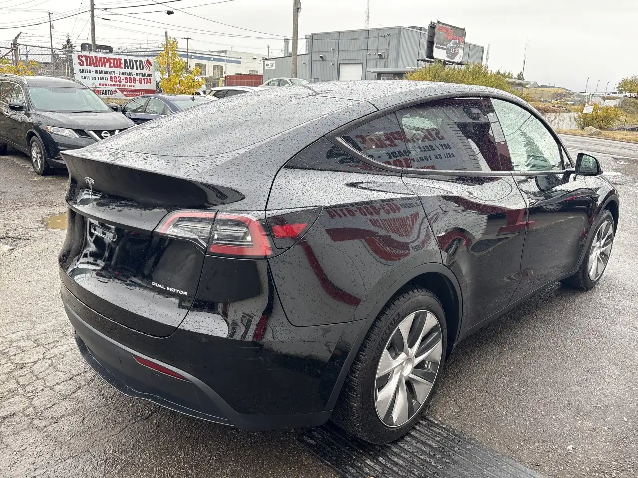 Tesla Model Y снимка Tesla Model Y