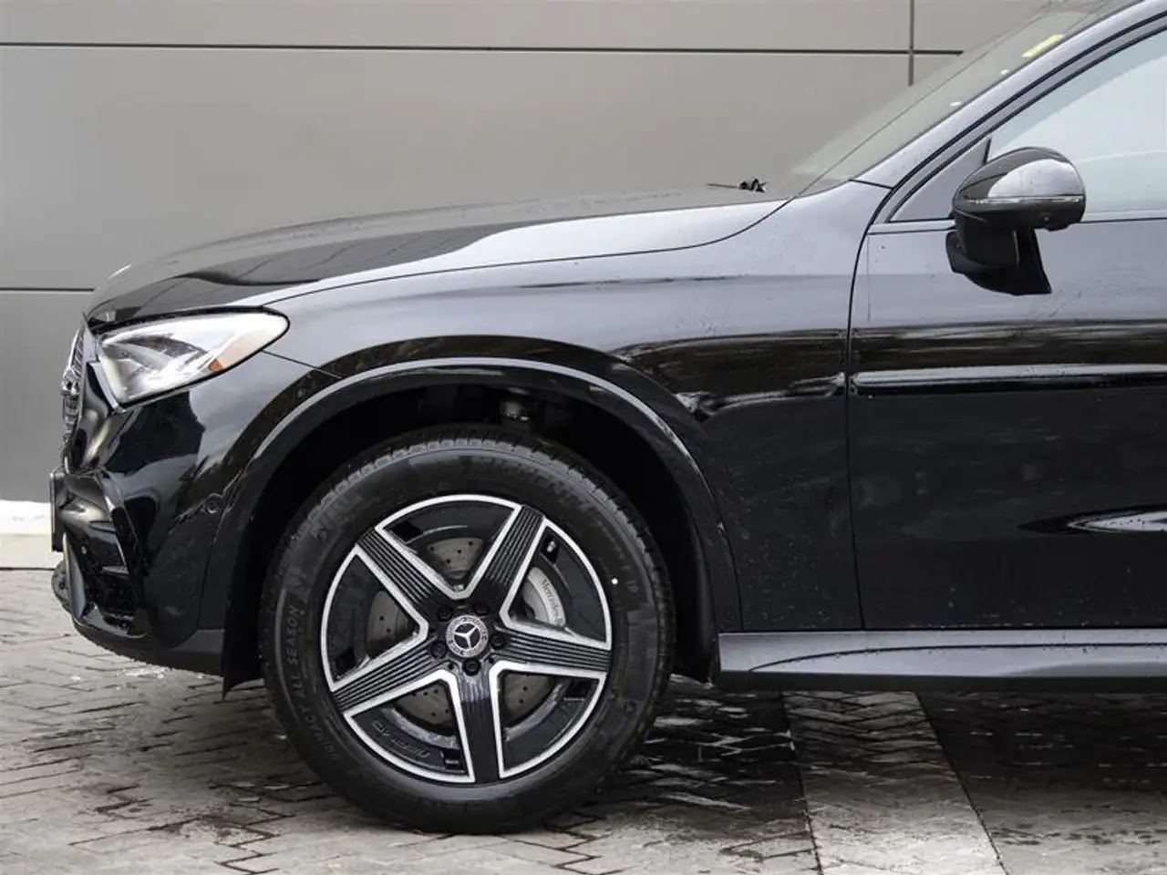 Mercedes-Benz GLC снимка Mercedes-Benz GLC