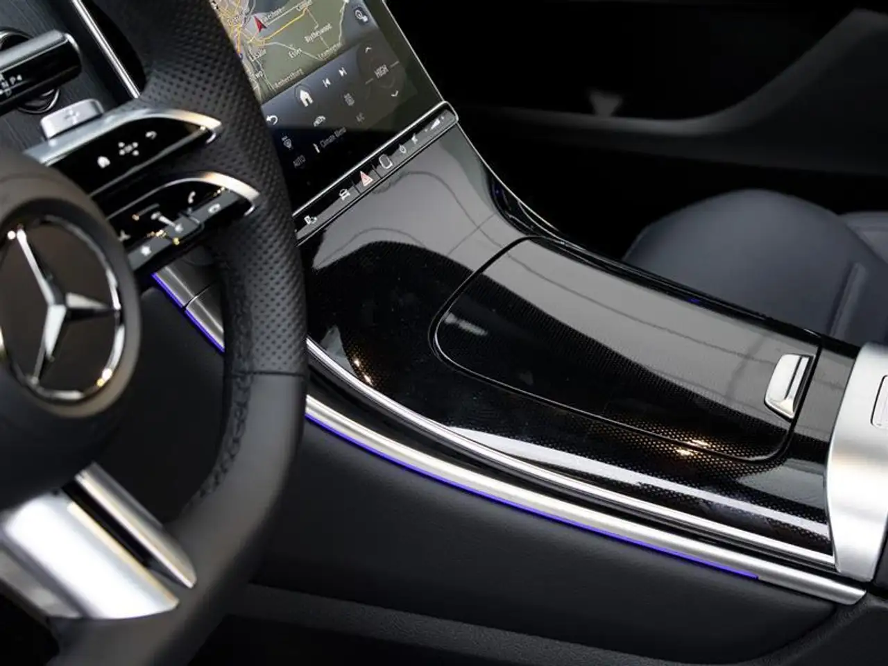 Mercedes-Benz GLC снимка Mercedes-Benz GLC