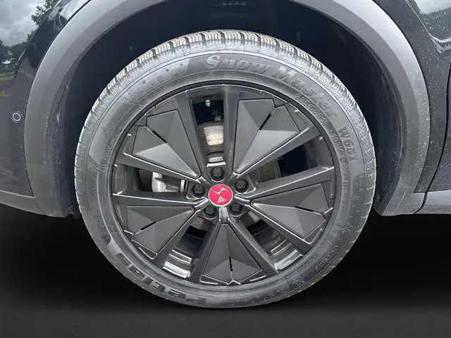 DS Automobiles DS 7 view 8