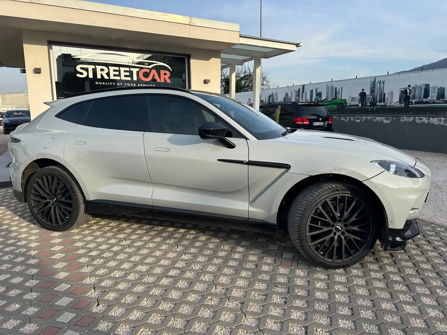 Aston Martin DBX DBX707 Szürke - 2