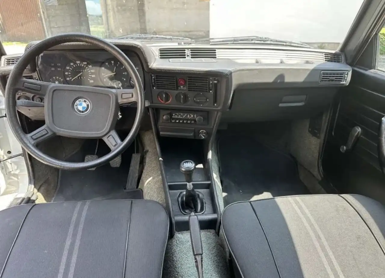 BMW 315 (E21), foto 7
