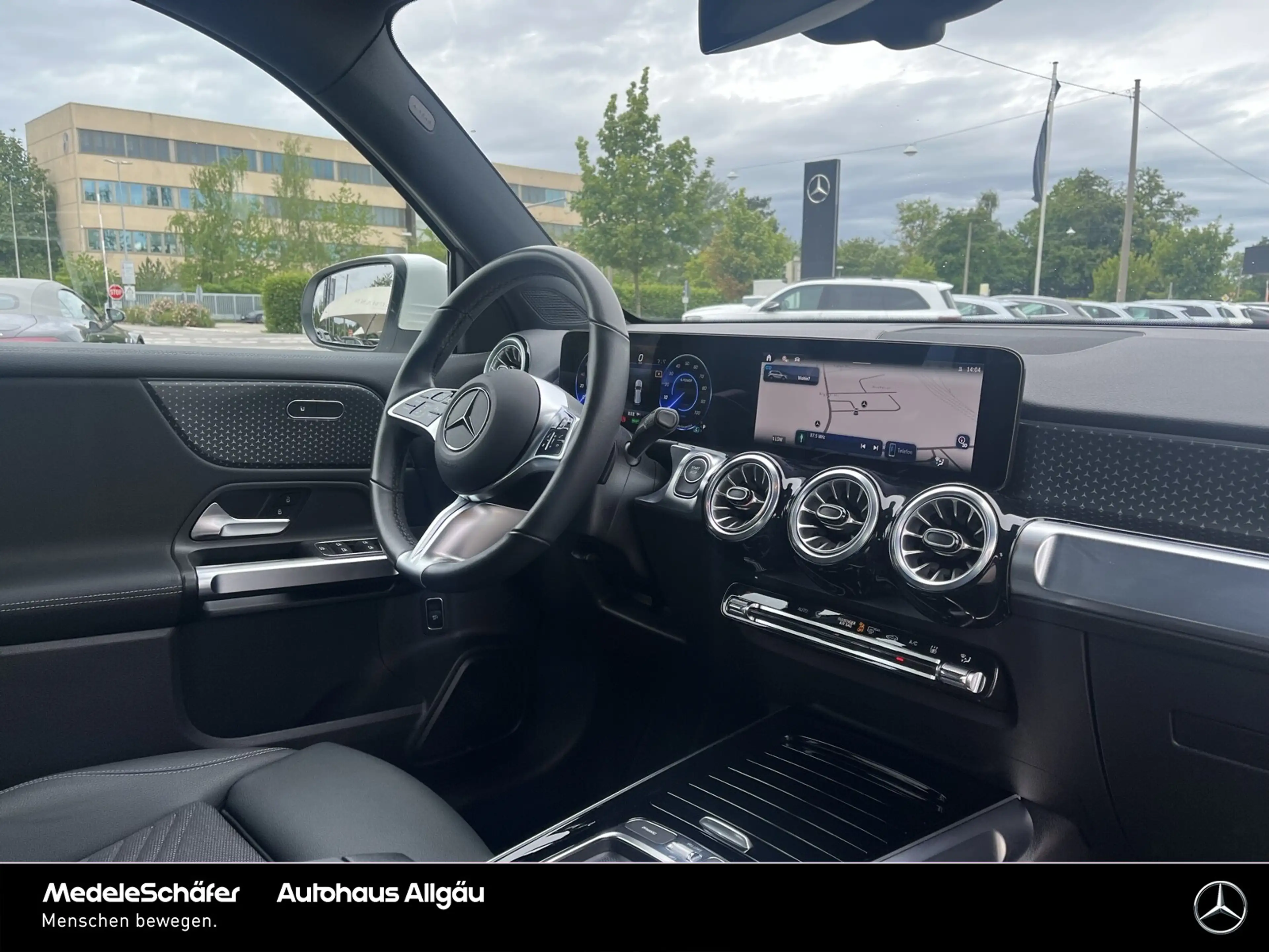 Mercedes-Benz EQB 250 EQB 250+ Progressive Pano AHK Vorr.-Distronic LED — photo 13