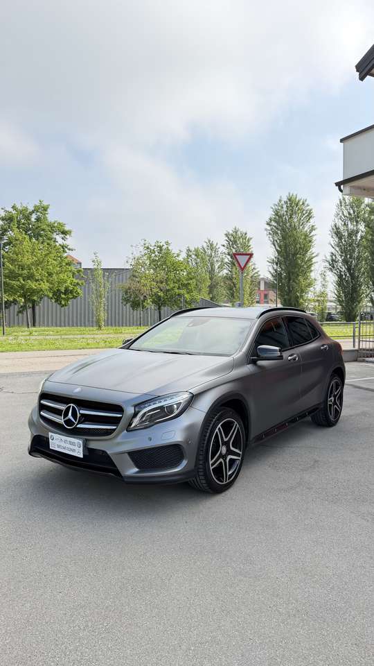 Mercedes-Benz GLA 200 d (cdi) Premium 4matic auto